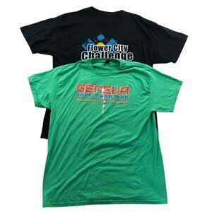 2 Gildan Mens T-Shirt Large Lot Of Two Short Sleeve Graphic Print Casual Tee